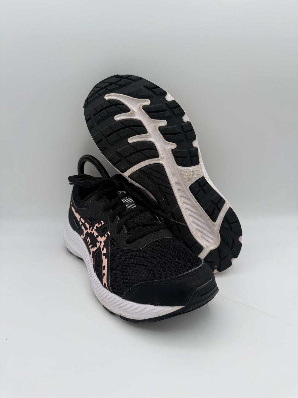 YOUTH ASICS Contend 8 GS Black Pink Cheetah Athletic Running Shoes Size 5.5
